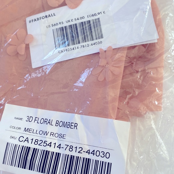 JustFab 3D Floral Bomber Pink Jacket, Size Medium, NWT - Picture 11 of 12